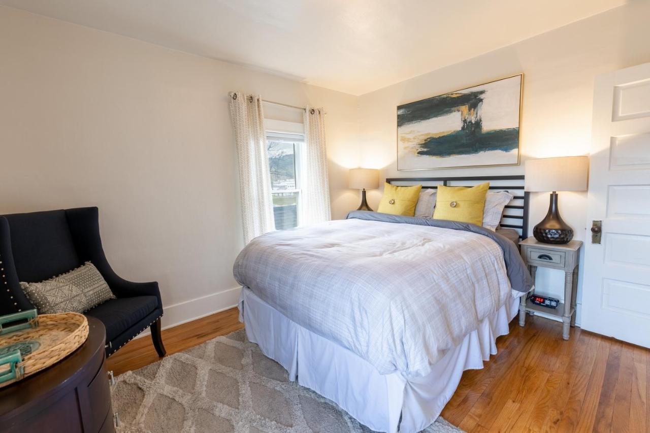 Cozy 2 Bdrm Vacation Rental - 1 Mile To Dtwn Rapid Stadt Exterior foto